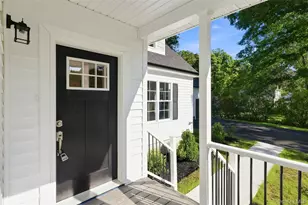 34 Innis Ave, Newburgh, NY 12550 - Photo 6