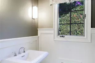 92 6th St, Garden City, NY 11530 - Photo 10