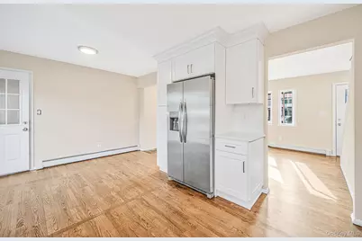 35 Colony Road, Port Jefferson, NY 11776 - Photo 14