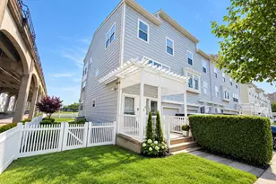 2-52 Beach Breeze Pl, Arverne, NY 11692 - Photo 1