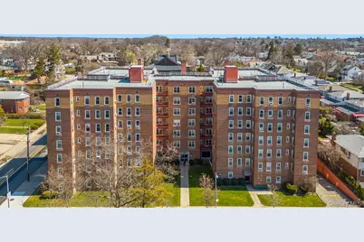 30-11 Parsons Boulevard #5A, Flushing, NY 11354 - Photo 1