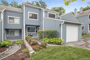 11 Timber Ridge, Mount Kisco, NY 10549 - Photo 2