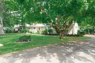 23 Hren Ave, Huntington, NY 11743 - Photo 2