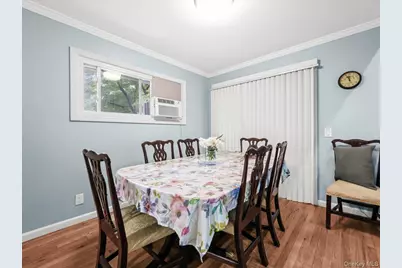 23 Hren Avenue, Huntington, NY 11743 - Photo 8