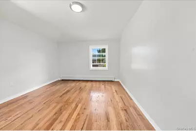 18922 117th Road, Saint Albans, NY 11412 - Photo 8