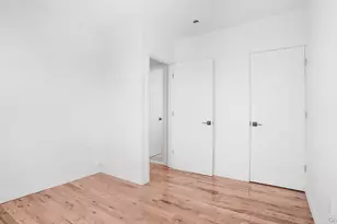 1148 E 211th St, Bronx, NY 10469 - Photo 14