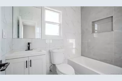1148 E 211th Street, Bronx, NY 10469 - Photo 22