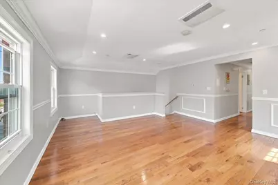 18920 117th Road, Saint Albans, NY 11412 - Photo 4