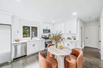 14 Millers Road, Sound Beach, NY 11789 - Photo 8
