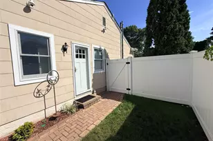 35 Ranch Dr, Shirley, NY 11967 - Photo 38