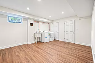18 Woodridge Ln, Coram, NY 11727 - Photo 28