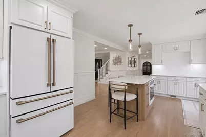 48 Fulton Boulevard, Commack, NY 11725 - Photo 4