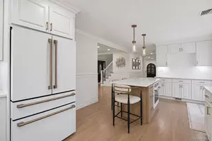 48 Fulton Blvd, Commack, NY 11725 - Photo 4