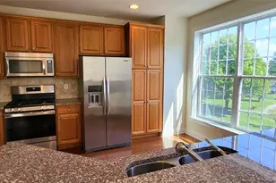 621 Regency Drive, Fishkill, NY 12524 - Photo 6