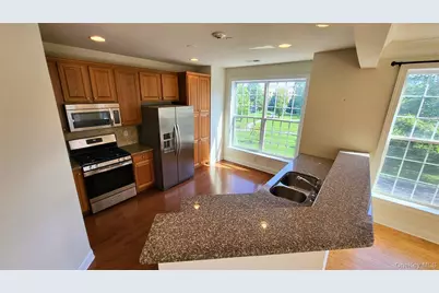 621 Regency Drive, Fishkill, NY 12524 - Photo 8
