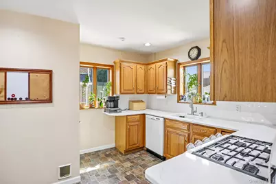 309 Bellevue Avenue, Yonkers, NY 10703 - Photo 12