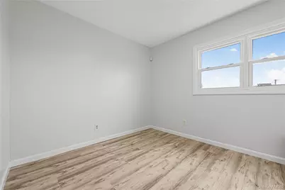 173-43 103 Avenue, Jamaica, NY 11433 - Photo 22