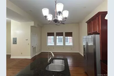 337 Main Street #2R, Poughkeepsie, NY 12601 - Photo 4