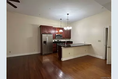 337 Main Street #2R, Poughkeepsie, NY 12601 - Photo 2