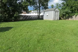 9 Palfrey St, Bay Shore, NY 11706 - Photo 6