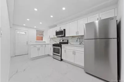 3121 Mickle Avenue, Bronx, NY 10469 - Photo 14