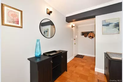 100 Clinton Avenue #1F, Mineola, NY 11501 - Photo 4