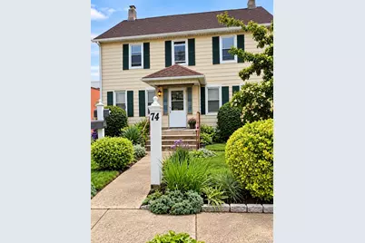 74 W Hoffman Avenue, Lindenhurst, NY 11757 - Photo 1