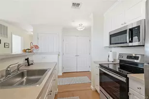 300 Woodcrest Ln, Mount Kisco, NY 10549 - Photo 6