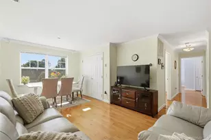 300 Woodcrest Ln, Mount Kisco, NY 10549 - Photo 4