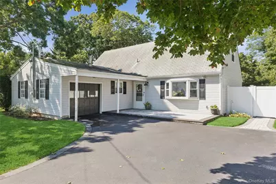 26 Avenue D, Holbrook, NY 11741 - Photo 1