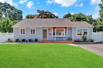116 Washington Avenue, West Sayville, NY 11796 - Photo 1