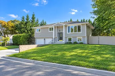 201 Smithtown Polk Boulevard, Centereach, NY 11720 - Photo 4