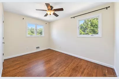 201 Smithtown Polk Boulevard, Centereach, NY 11720 - Photo 28