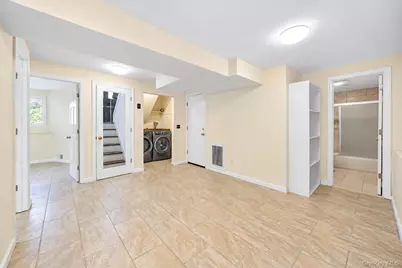 201 Smithtown Polk Boulevard, Centereach, NY 11720 - Photo 32
