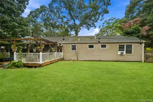 21 Lafayette Ave, Lake Grove, NY 11755 - Photo 12