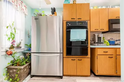2612 150th Street, Whitestone, NY 11354 - Photo 18