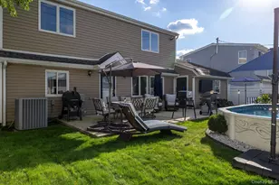 35 Magpie Ln, Levittown, NY 11756 - Photo 26