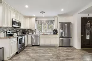 35 Magpie Ln, Levittown, NY 11756 - Photo 6