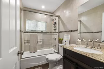 35 Magpie Lane, Levittown, NY 11756 - Photo 10