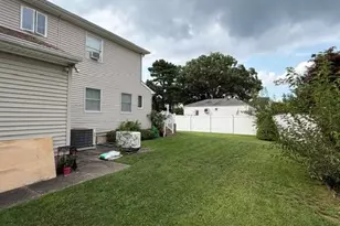 9 Jersey St, Deer Park, NY 11729 - Photo 28