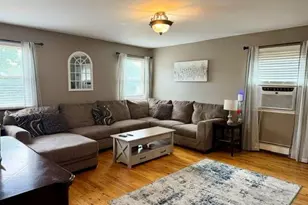 9 Jersey St, Deer Park, NY 11729 - Photo 4