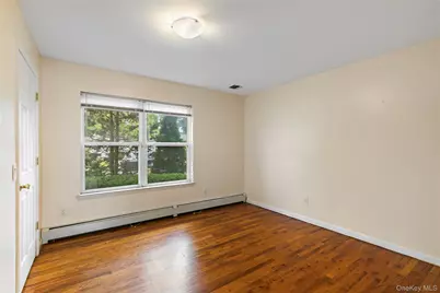 1049 Owasco Road, West Hempstead, NY 11552 - Photo 12