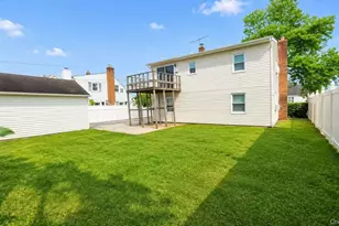 326 Curtis Ave, Carle Place, NY 11514 - Photo 10
