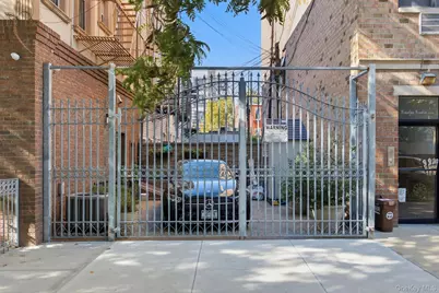 332 Manhattan Avenue, Brooklyn, NY 11211 - Photo 2