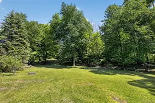 305 Oak Ln, Newburgh, NY 12550 - Photo 40