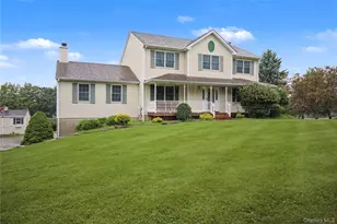 120 Mayfair Rd, Poughquag, NY 12570 - Photo 2