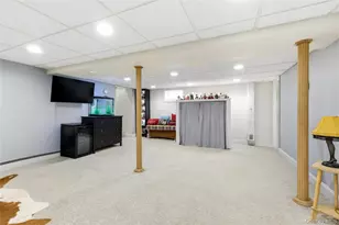 30 Oregon Dr, Huntington Station, NY 11746 - Photo 24