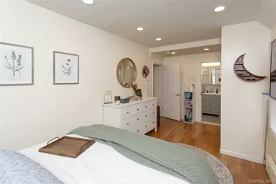 335 E Olive Street #B, Long Beach, NY 11561 - Photo 10