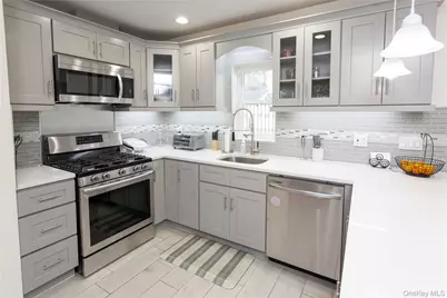 335 E Olive Street #B, Long Beach, NY 11561 - Photo 6