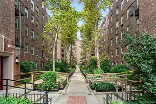 48-23 42nd St, Sunnyside, NY 11104 - Photo 18